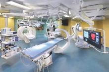 Hybrid thoracic operating room at Toronto General Hospital